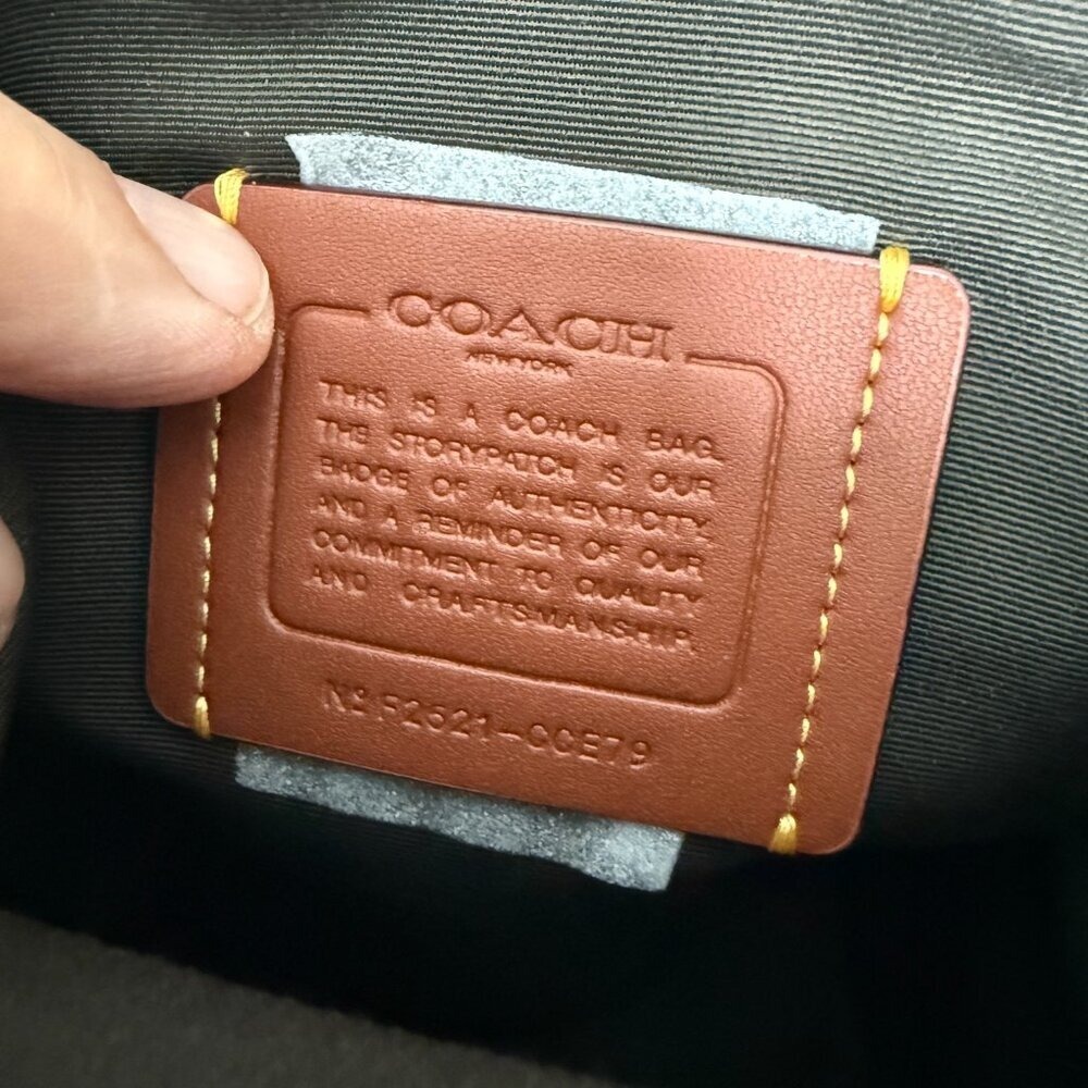 Coach Sprint Sling Green Suede Crossbody pebbled leather CCE79 - Picture 3 of 14